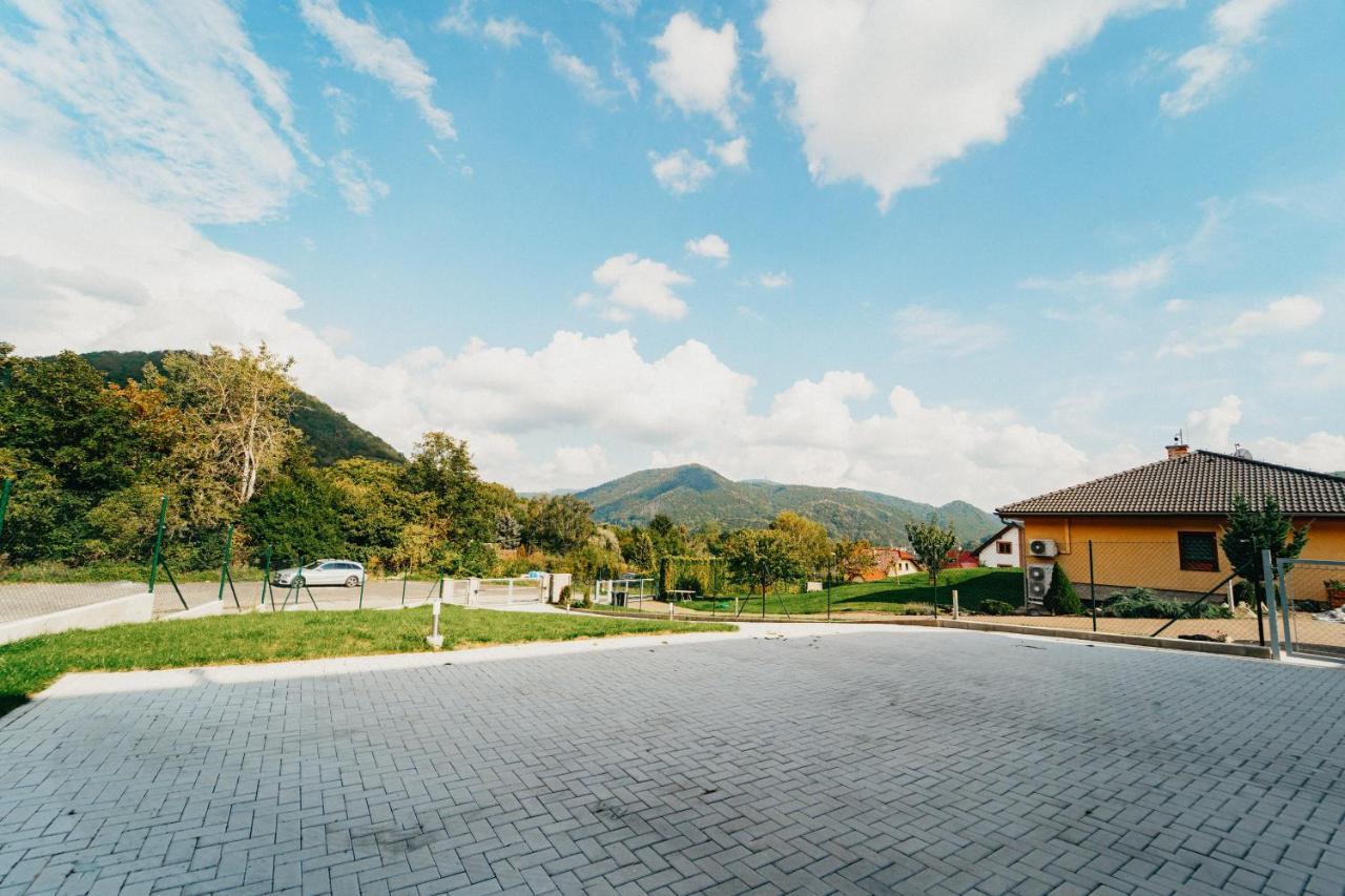 Apartman Na Palouku Povrly Exterior photo